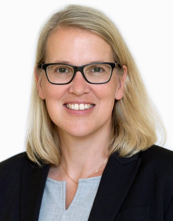 Prof. Dr. Kerstin Schlögl-Flierl.jpg